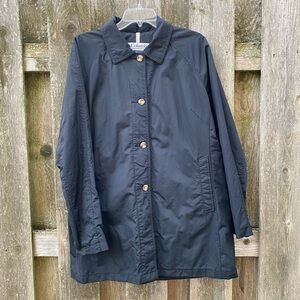 Lightweight black Columbia button down jacket with collar